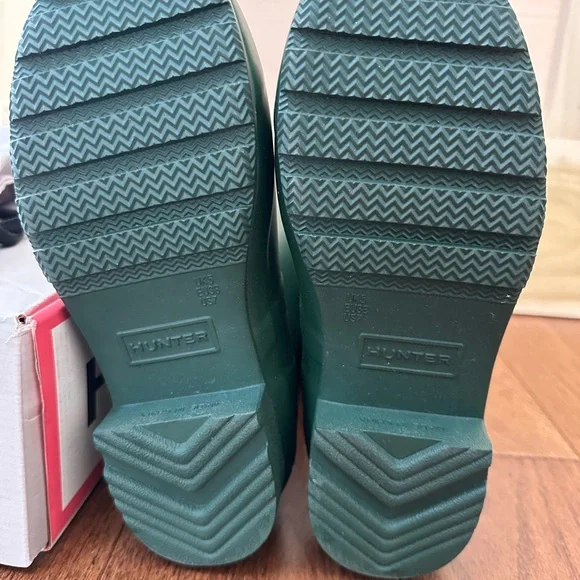 Hunter Green Women's Winter & Rain Boots - Picture 3 of 5